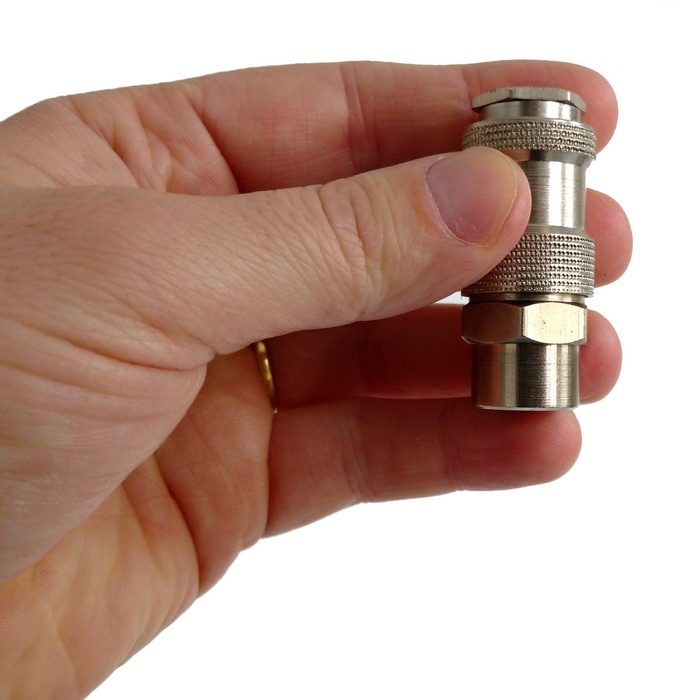 Engate Rápido 5,5 Rosca Fêmea 1/4